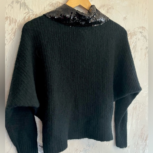 🦃 Charlotte Ruse Black Sequin Cowl Neck Dolman Sweater L NWT. - Picture 8 of 14